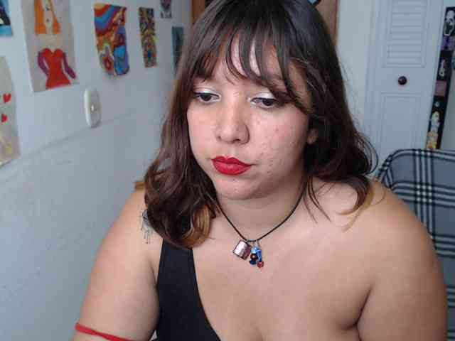 NanaBela webcam