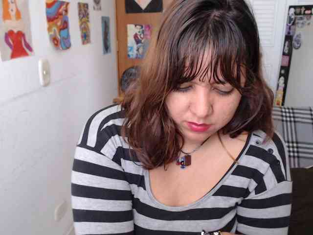 NanaBela webcam