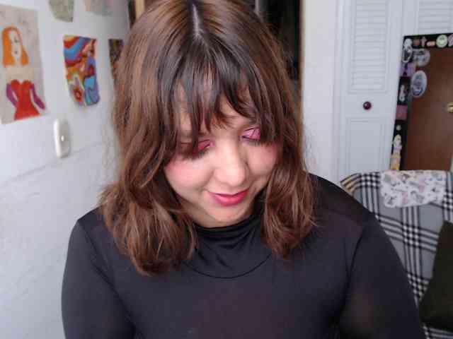NanaBela webcam