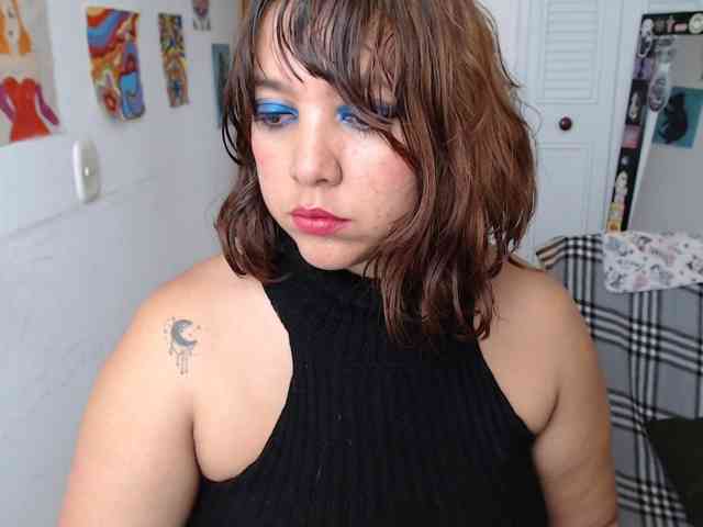 NanaBela webcam