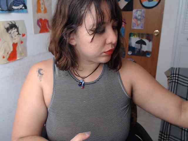 NanaBela webcam