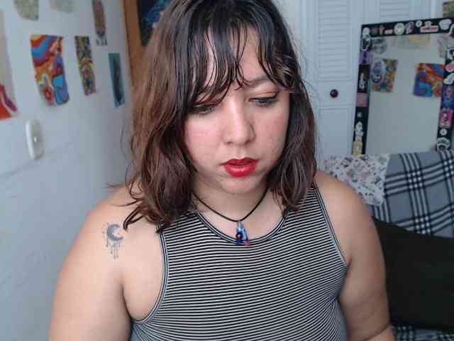 NanaBela webcam