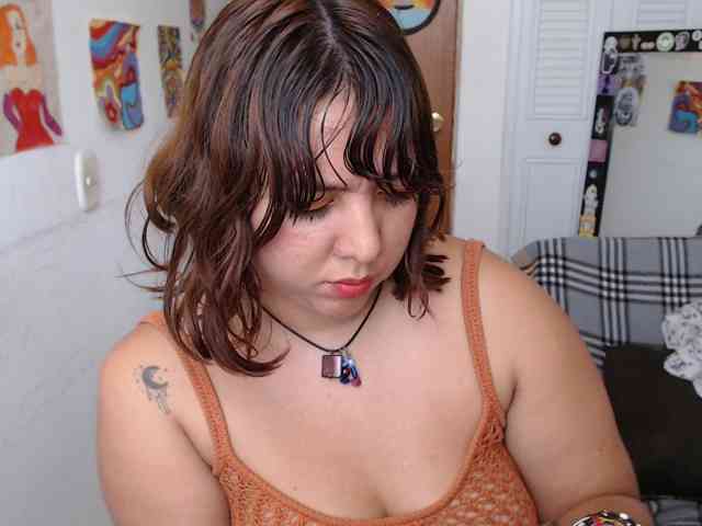 NanaBela webcam