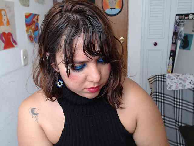 NanaBela webcam