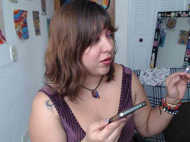 NanaBela webcam