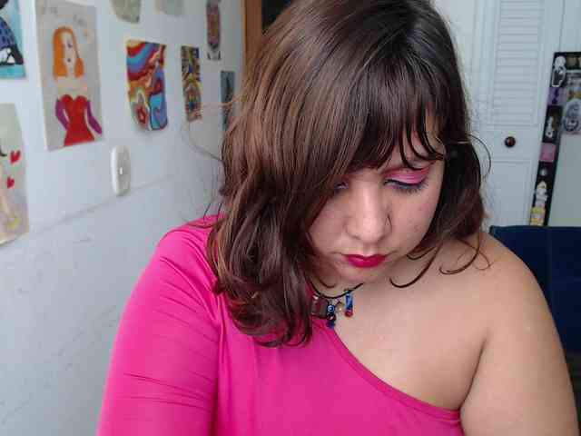 NanaBela webcam