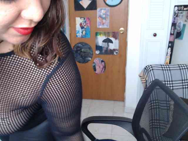 NanaBela webcam