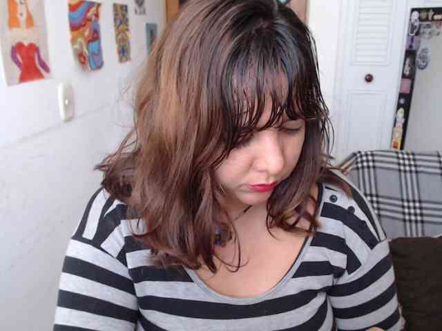 NanaBela webcam