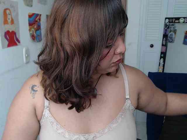 NanaBela webcam