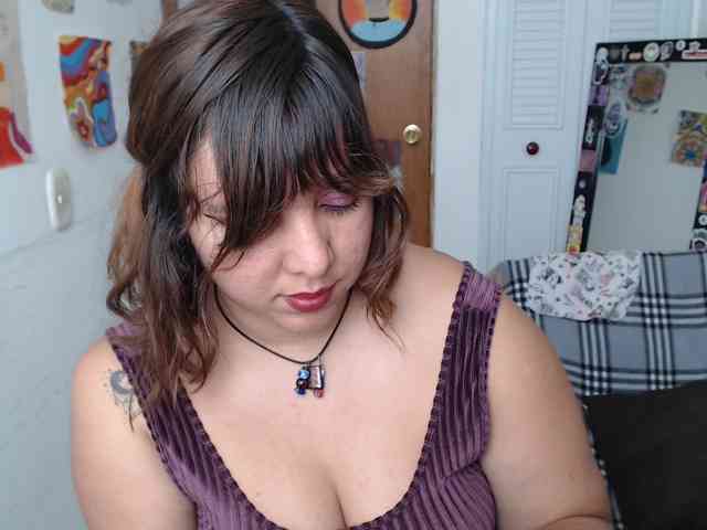 NanaBela webcam