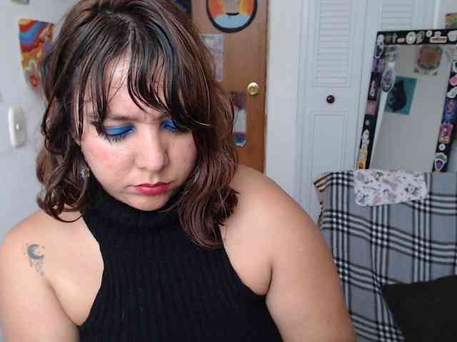 NanaBela webcam