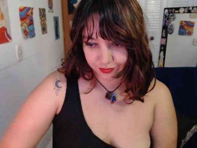 NanaBela webcam