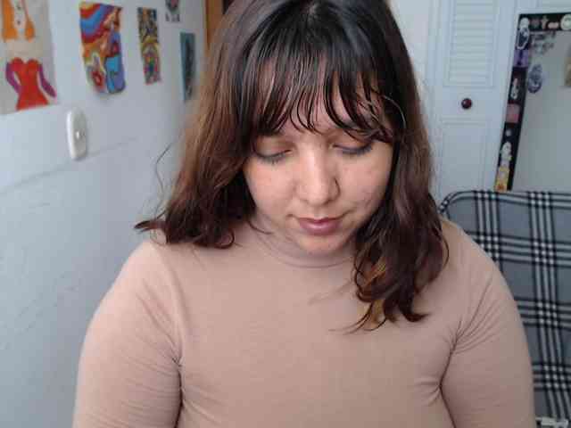 NanaBela webcam