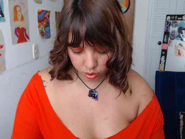 NanaBela webcam