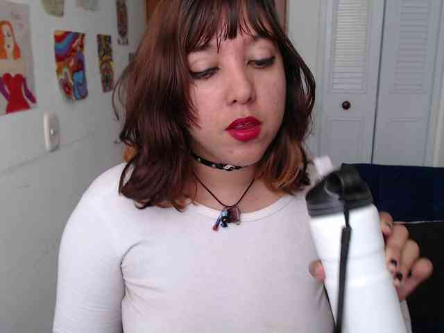 NanaBela webcam