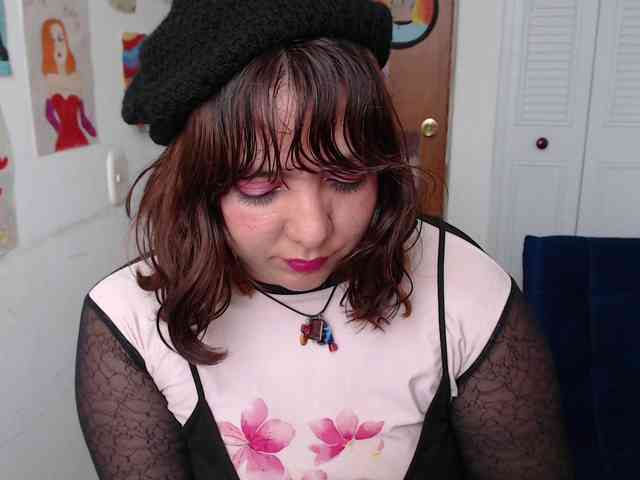 NanaBela webcam