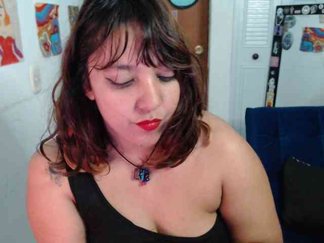 NanaBela webcam