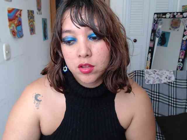 NanaBela webcam