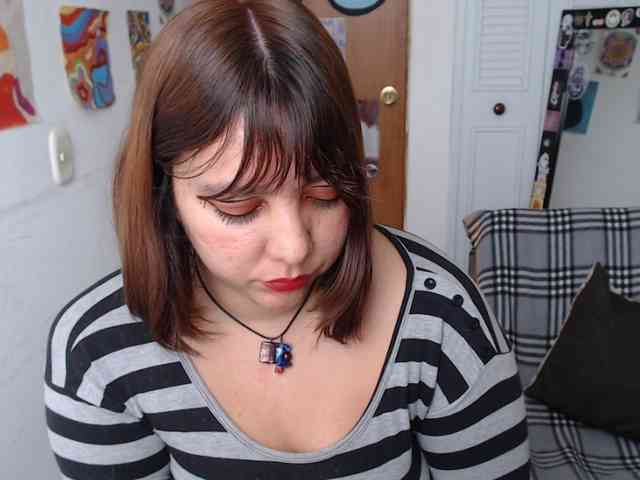 NanaBela webcam