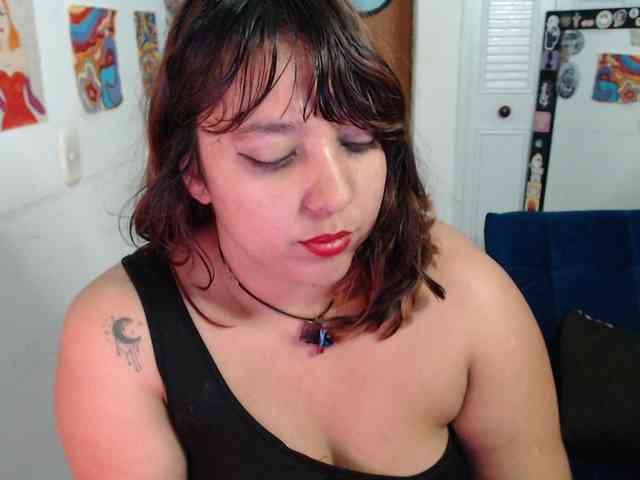 NanaBela webcam