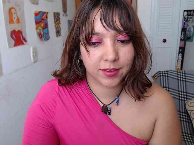 NanaBela webcam