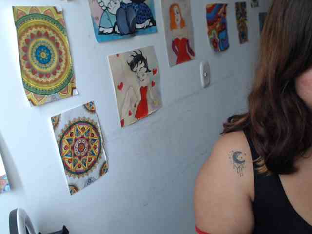 NanaBela webcam