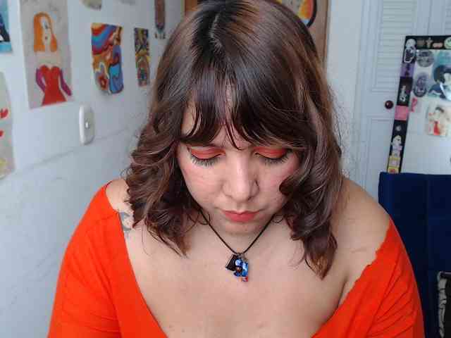 NanaBela webcam