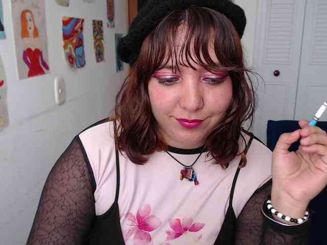 NanaBela webcam