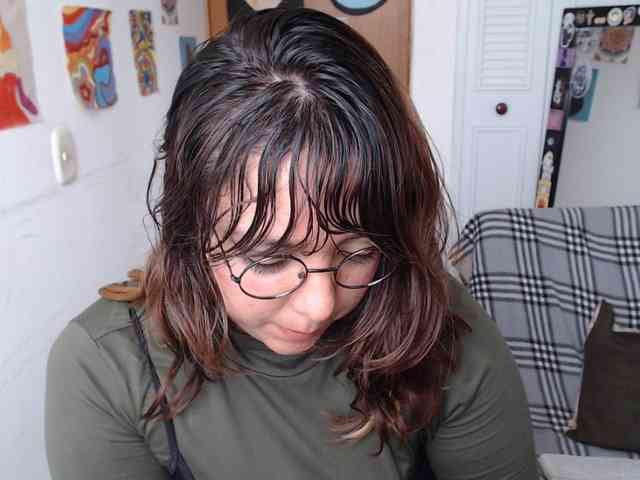 NanaBela webcam