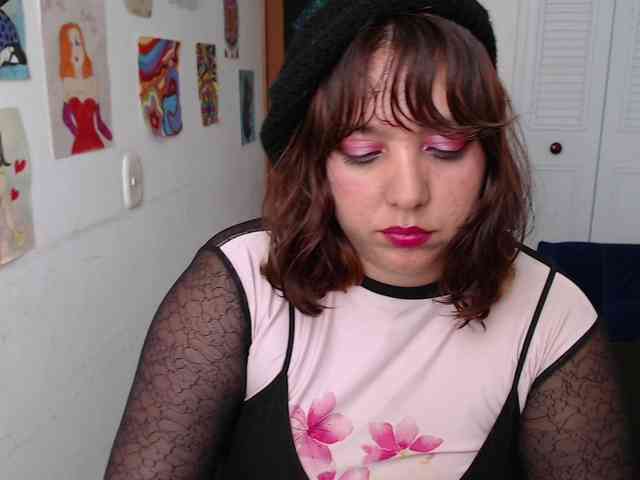NanaBela webcam