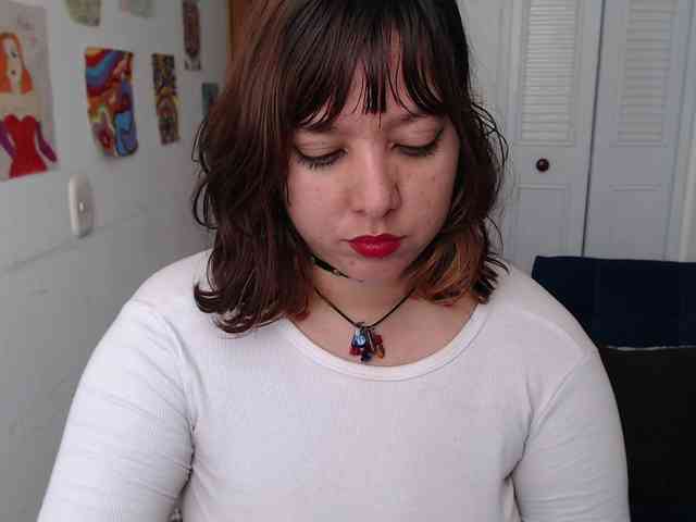 NanaBela webcam