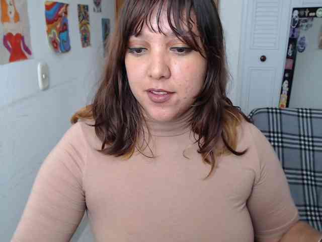 NanaBela webcam