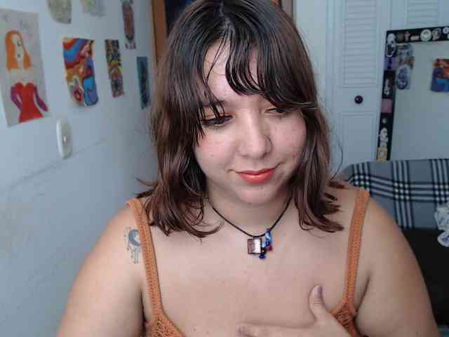 NanaBela webcam