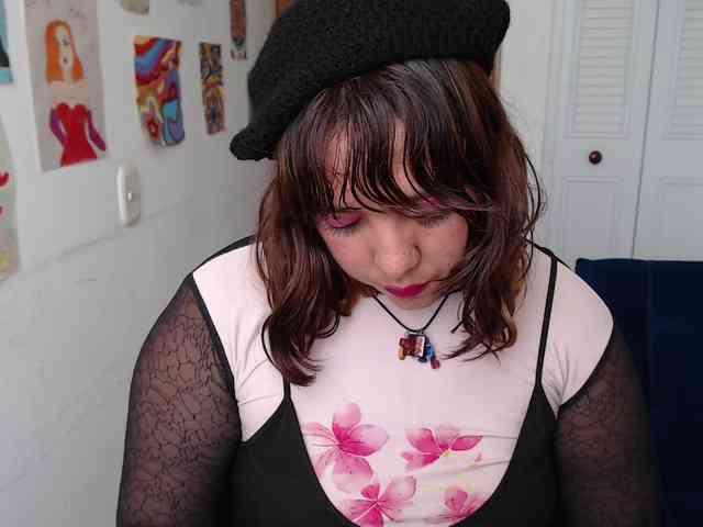 NanaBela webcam