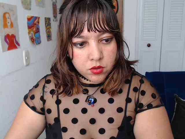 NanaBela webcam