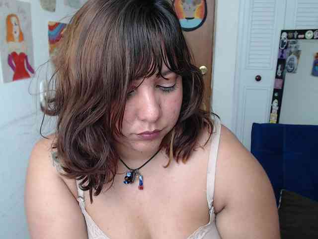 NanaBela webcam