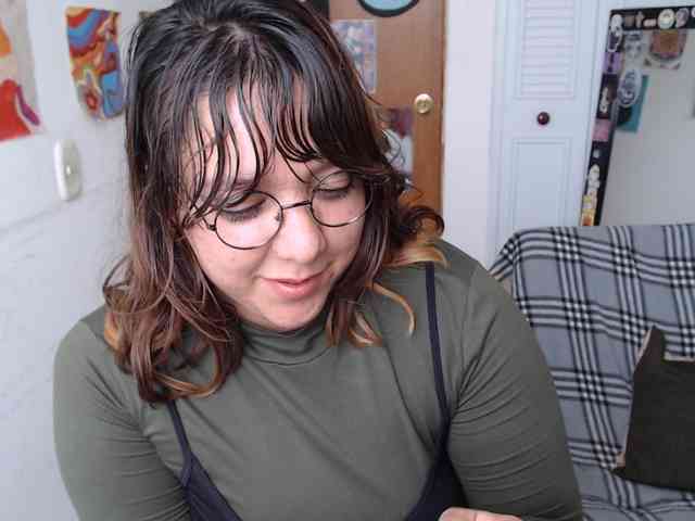 NanaBela webcam