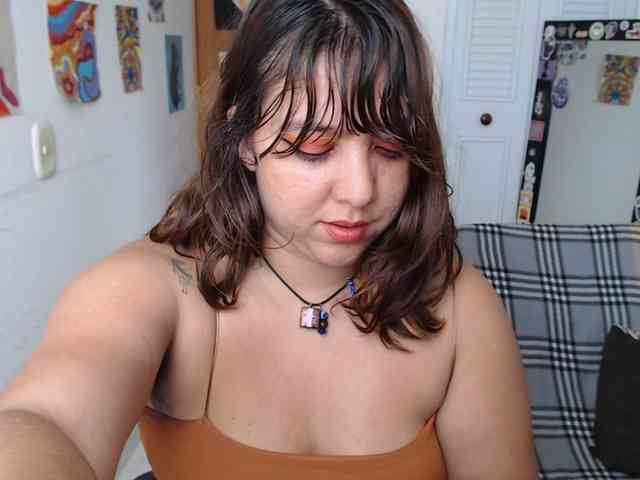 NanaBela webcam