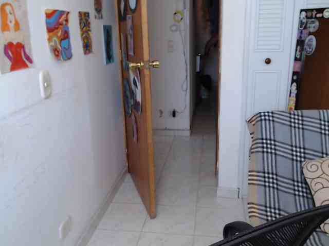 NanaBela webcam