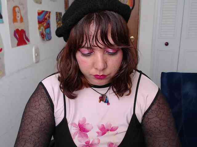 NanaBela webcam