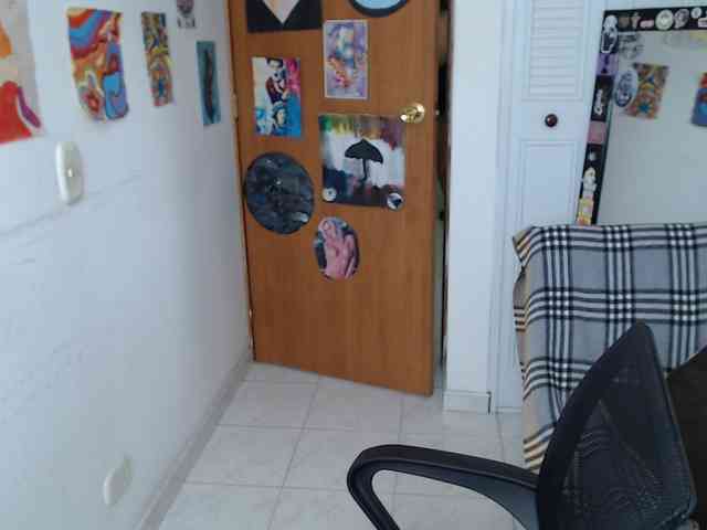 NanaBela webcam