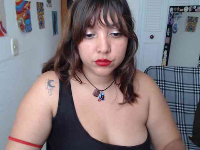 NanaBela webcam