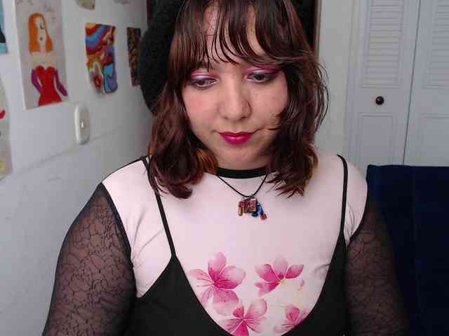NanaBela webcam