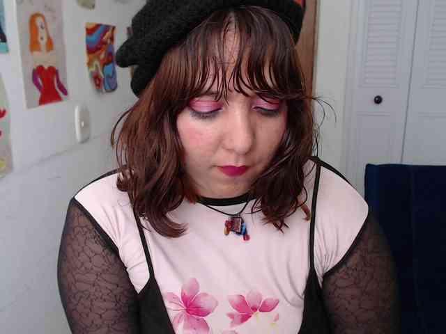 NanaBela webcam