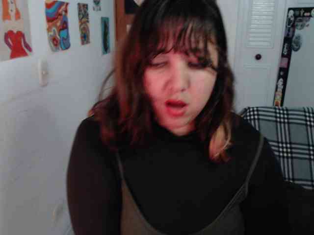 NanaBela webcam