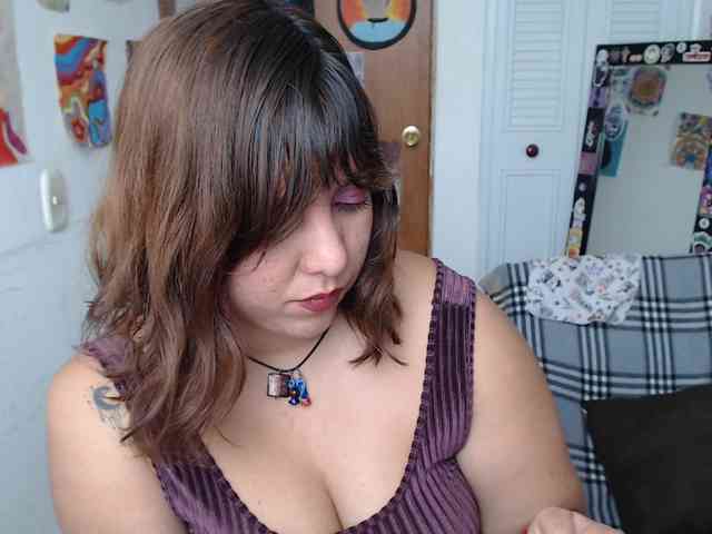 NanaBela webcam