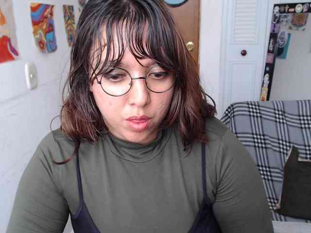 NanaBela webcam