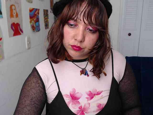 NanaBela webcam