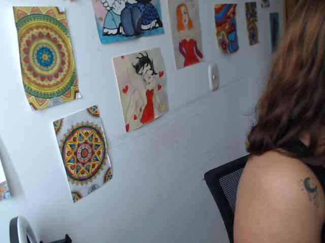 NanaBela webcam