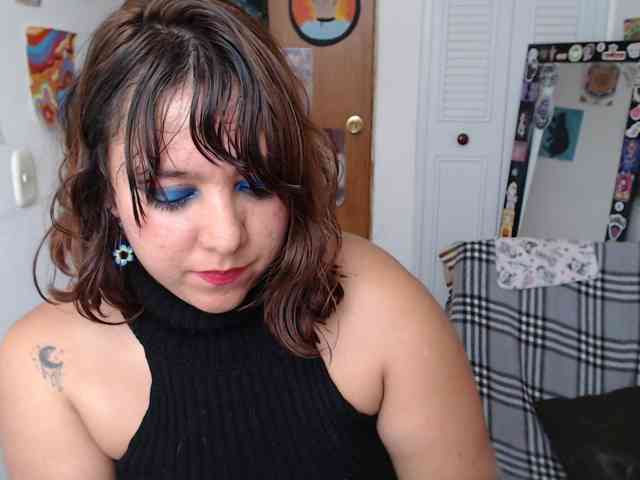 NanaBela webcam